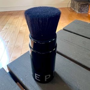 Sephora Retractable Buffing Brush